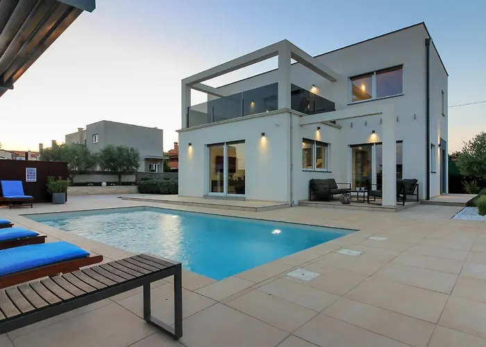 Modern Villa Nerina With Private Pool Near Pula